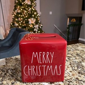 Rae Dunn Merry Christmas tissue holder